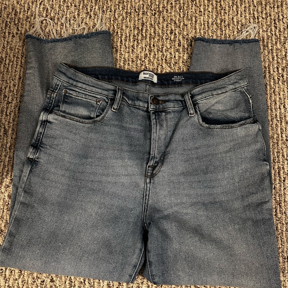Kensie Vintage Wash High Waisted Jeans